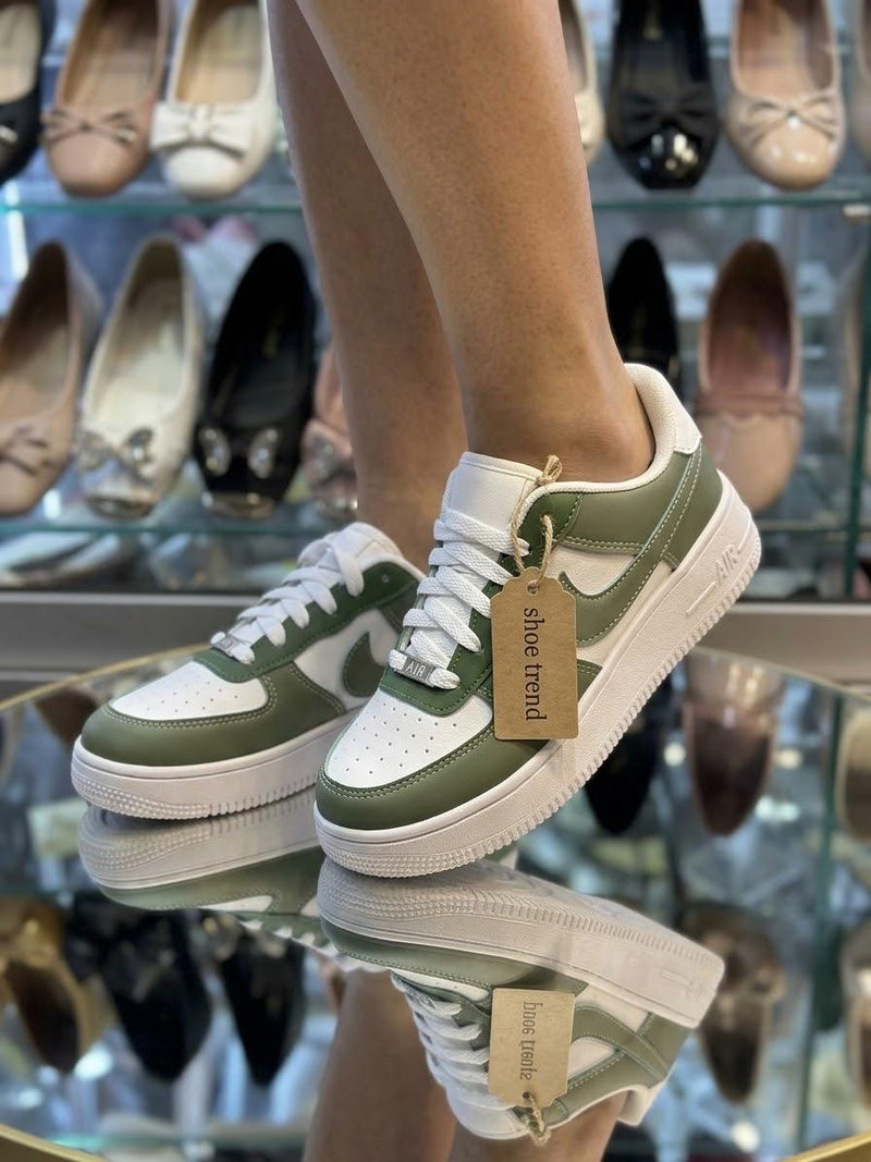 Platform Low-Top Sneakers (Olive)